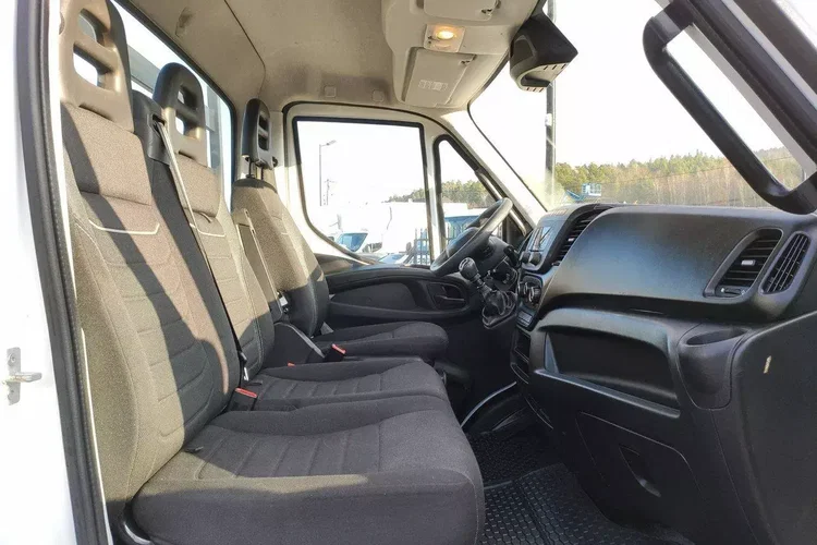 Iveco Daily 35C16 V zdjęcie 17