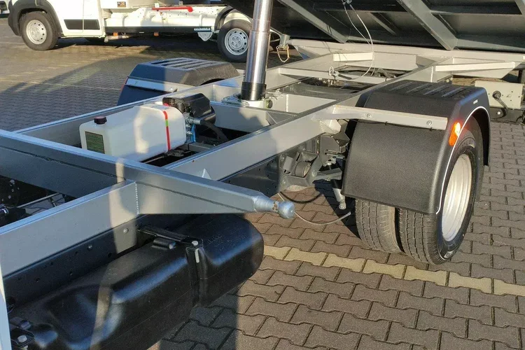 Iveco Daily 35C16 V zdjęcie 23