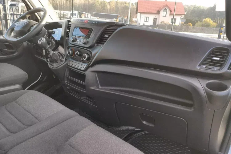 Iveco Daily 35C16 V zdjęcie 35