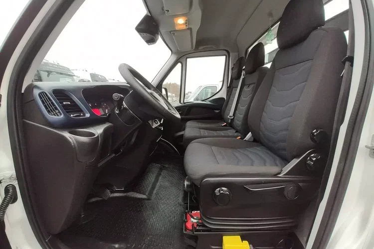 Iveco Daily 35C14 zdjęcie 27