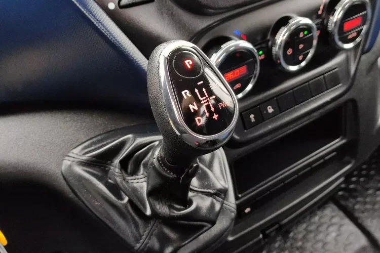 Iveco Daily 35C14 zdjęcie 35