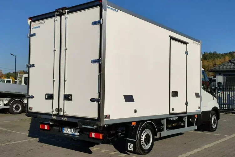 Iveco Daily 35S16 V zdjęcie 23