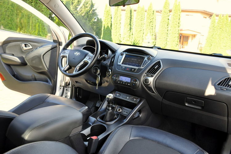Hyundai ix35 1.7CRDi(116KM) Lift Duża Navi Ledy Skóry Parktronik I Wł Alu17"ASO zdjęcie 24