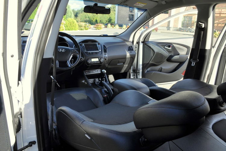 Hyundai ix35 1.7CRDi(116KM) Lift Duża Navi Ledy Skóry Parktronik I Wł Alu17"ASO zdjęcie 27