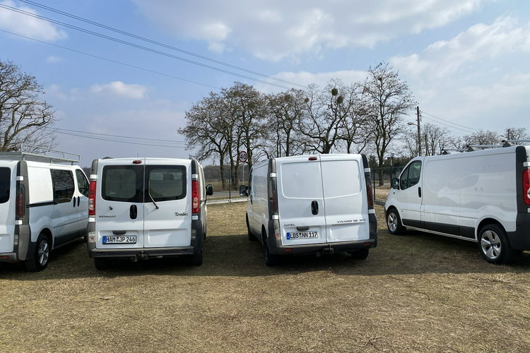 Renault Trafic MAXI DLUGI. klima - bardzo zadbany zdjęcie 5