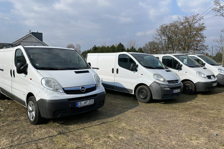 Renault Trafic MAXI DLUGI. klima - bardzo zadbany zdjęcie 8