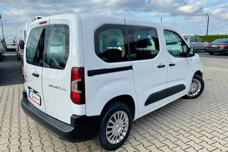 Toyota Proace City Verso / SALON PL / 5 OSÓB / Klimatronic / Tempomat / Gwarancja zdjęcie 5