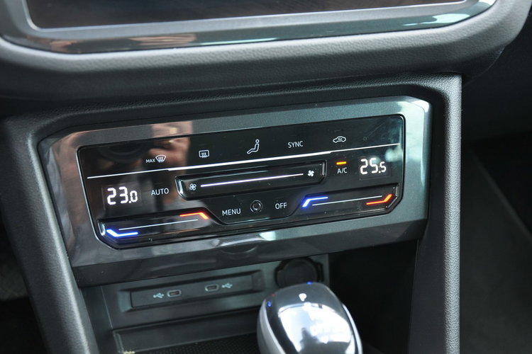 Volkswagen Tiguan 1.5 TSI 150KM DSG Life Kamera El. Klapa KeyLess Gwar SalonPL FVmarża zdjęcie 17