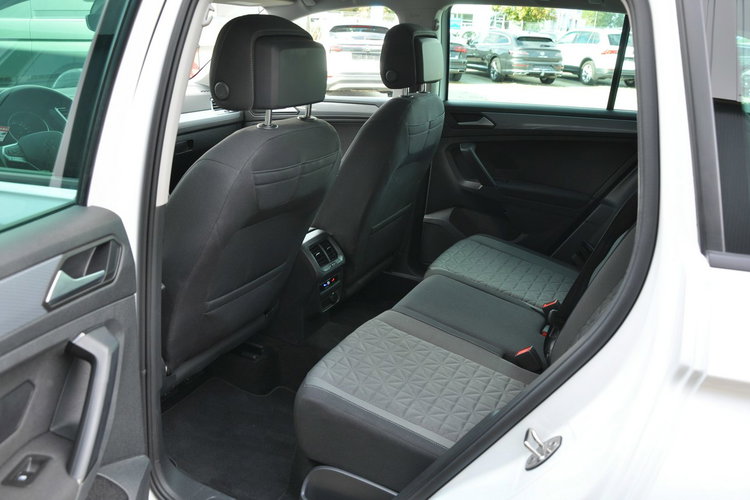 Volkswagen Tiguan 1.5 TSI 150KM DSG Life Kamera El. Klapa KeyLess Gwar SalonPL FVmarża zdjęcie 20