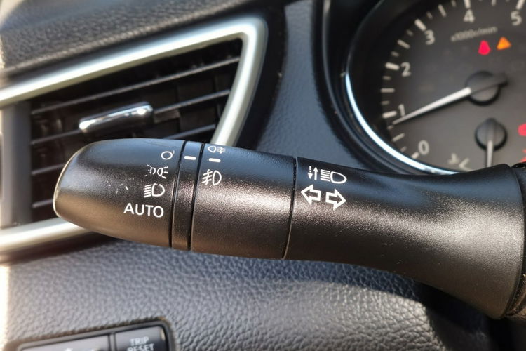 Nissan Qashqai 1.6 Navi Panorama Kamery 360 zdjęcie 20