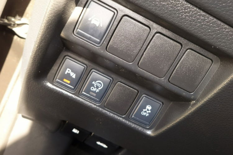 Nissan Qashqai 1.6 Navi Panorama Kamery 360 zdjęcie 25