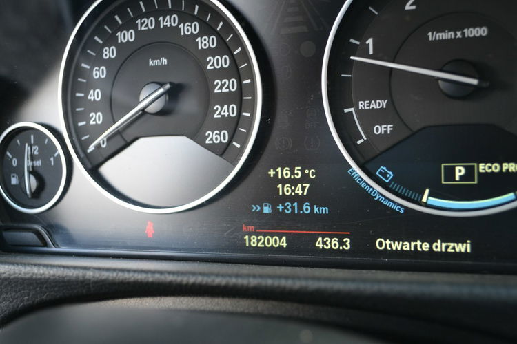 BMW 320 2.0D 163KM Klimatyzacja Nawigacja Zarejestrowany El. Klapa KeyLessGo zdjęcie 14