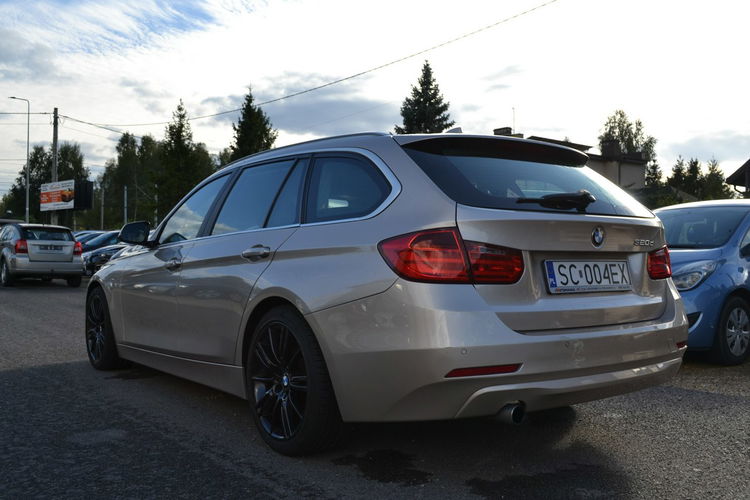 BMW 320 2.0D 163KM Klimatyzacja Nawigacja Zarejestrowany El. Klapa KeyLessGo zdjęcie 6