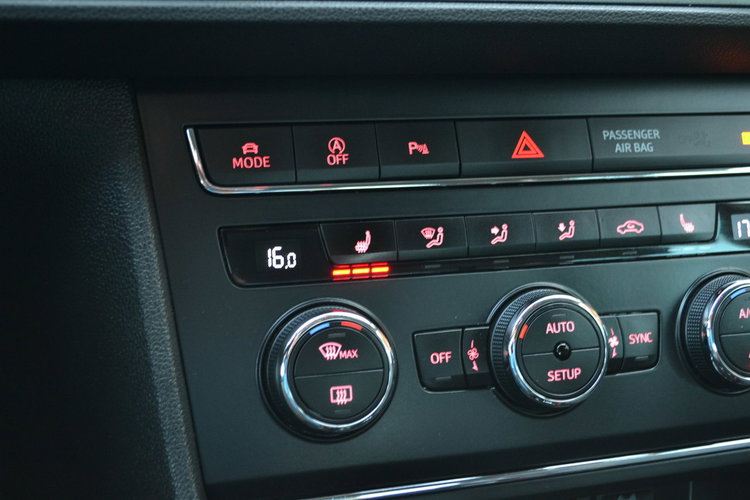 Seat Leon Zamiana*Zarejestrowany*LED*FR*2.0TDI 150KM*Alufelgi*Podgrz.Fotele*Nawi zdjęcie 18