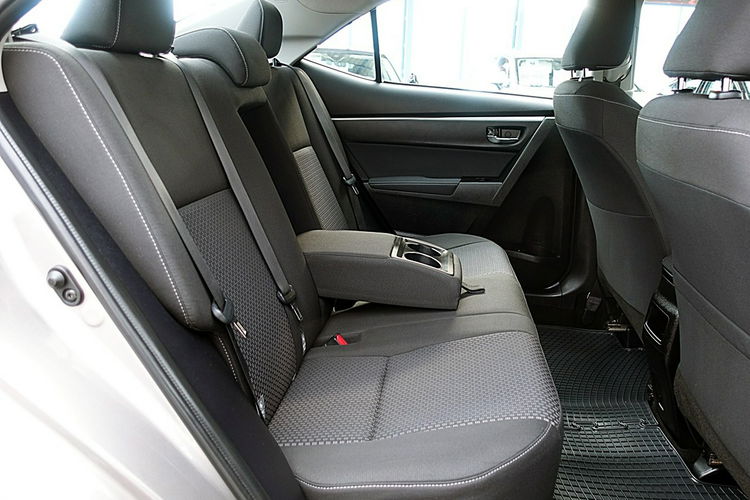 Toyota Corolla 1.6i 132KM Navi+Kamera+SAM PARKUJE I-wł Krajowy BEZWYPADKO zdjęcie 10