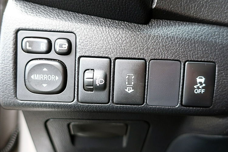 Toyota Corolla 1.6i 132KM Navi+Kamera+SAM PARKUJE I-wł Krajowy BEZWYPADKO zdjęcie 16