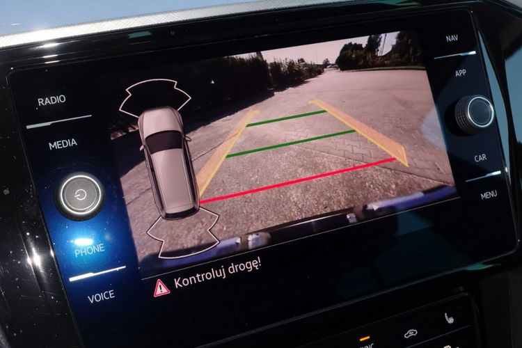 Volkswagen Passat 2.0 TDi Navi Kamera Serwis zdjęcie 10