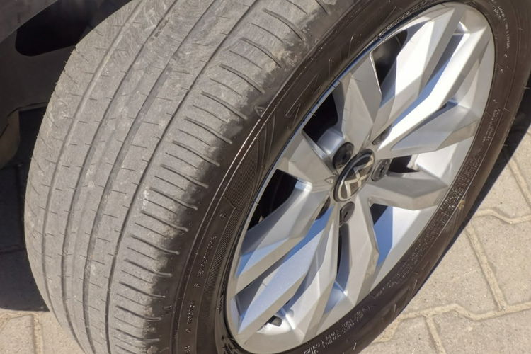 Volkswagen Passat 2.0 TDi Navi Kamera Serwis zdjęcie 19