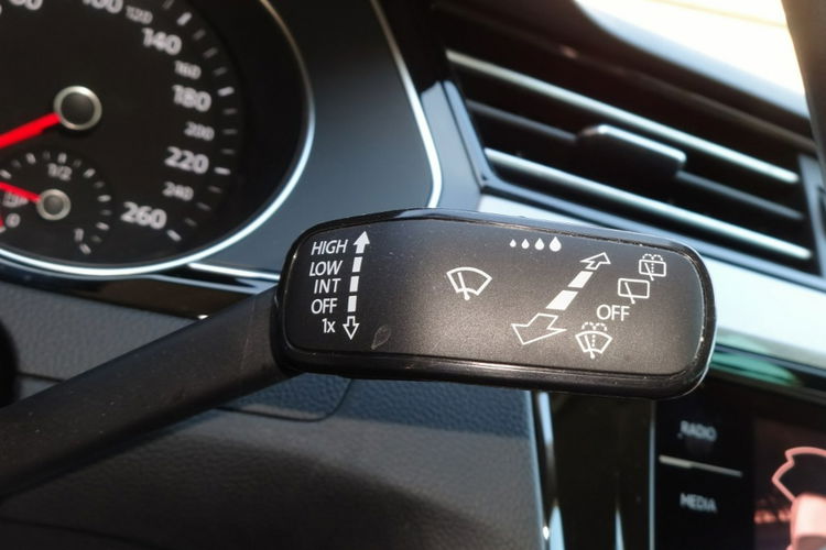 Volkswagen Passat 2.0 TDi Navi Kamera Serwis zdjęcie 21