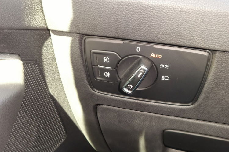 Volkswagen Passat 2.0 TDi Navi Kamera Serwis zdjęcie 23