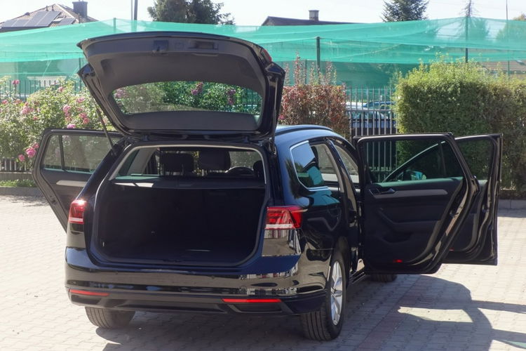 Volkswagen Passat 2.0 TDi Navi Kamera Serwis zdjęcie 35