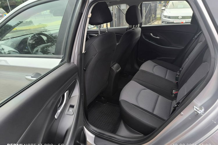 Hyundai i30 1.5DPi 16V 110KM Klimatyzacja Czujniki Parkowania Salon Polska zdjęcie 21