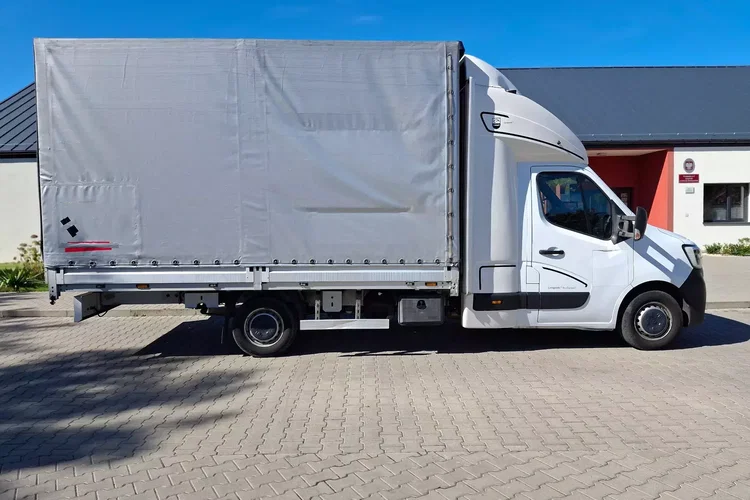 Renault Master zdjęcie 2