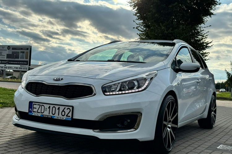 Kia Cee'd Diesel Ekonomiczny Kamera |Cofania zdjęcie 1
