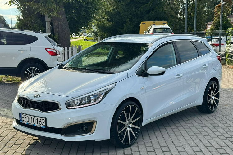 Kia Cee'd Diesel Ekonomiczny Kamera |Cofania zdjęcie 20