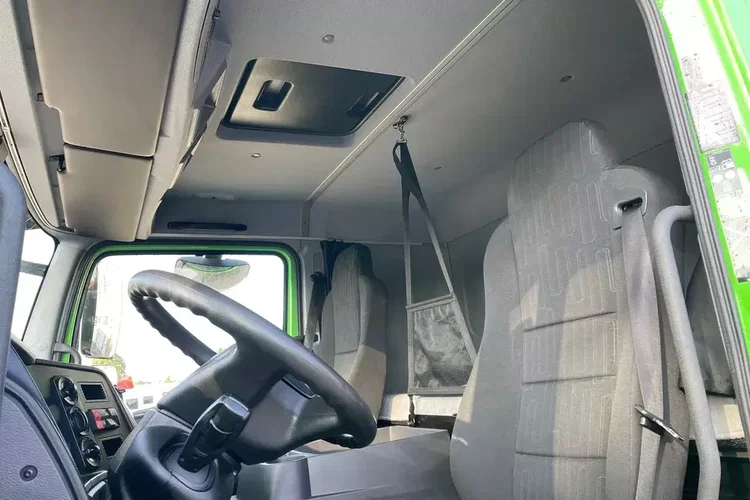 Mercedes ATEGO 1624/ KABINA SYPIALNA zdjęcie 13