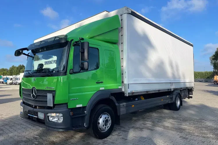 Mercedes ATEGO 1624/ KABINA SYPIALNA zdjęcie 2