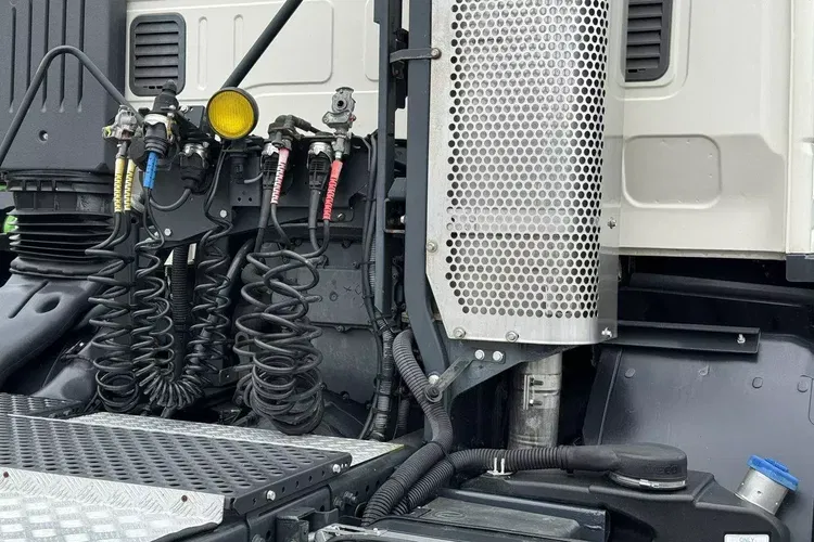 Iveco Trakker 26.410 6x4 Manual Mały Przebieg tylko-46000km zdjęcie 22