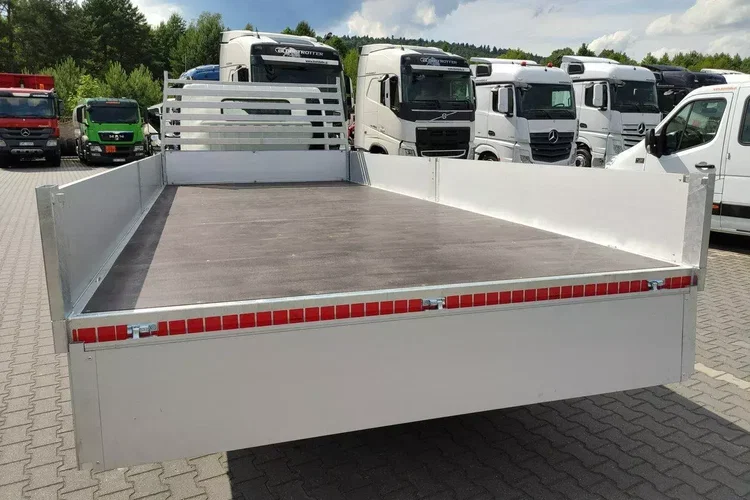 Mitsubishi Canter 7C18 3.0/150 KM Skrzyniowy Automat Klima zdjęcie 16