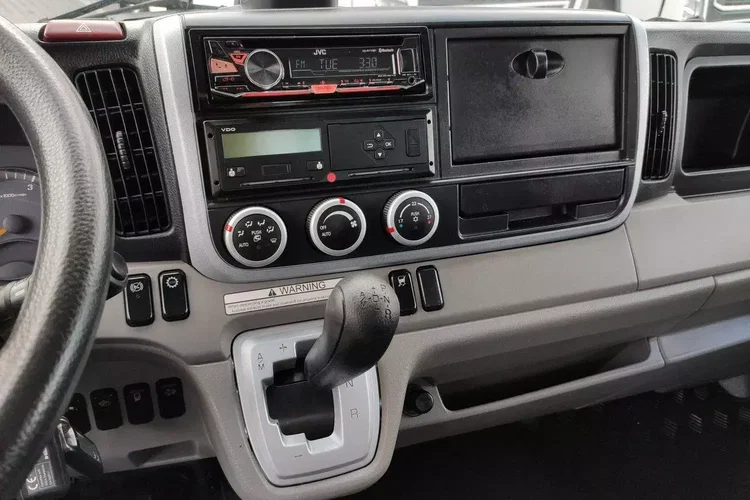 Mitsubishi Canter 7C18 3.0/150 KM Skrzyniowy Automat Klima zdjęcie 20