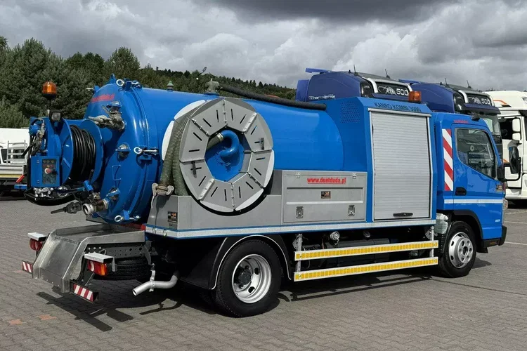 Mitsubishi Canter 7C18 3.0/150 KM Asenizcyjny zdjęcie 18