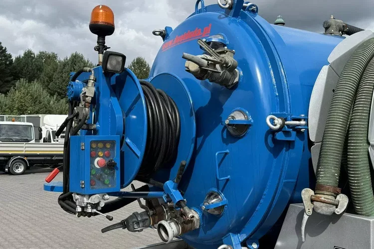 Mitsubishi Canter 7C18 3.0/150 KM Asenizcyjny zdjęcie 19