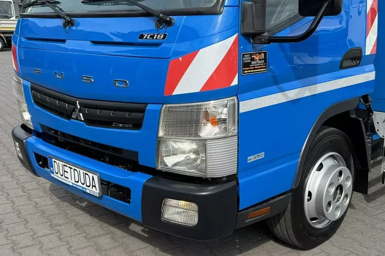 Mitsubishi Canter 7C18 3.0/150 KM Asenizcyjny zdjęcie 3