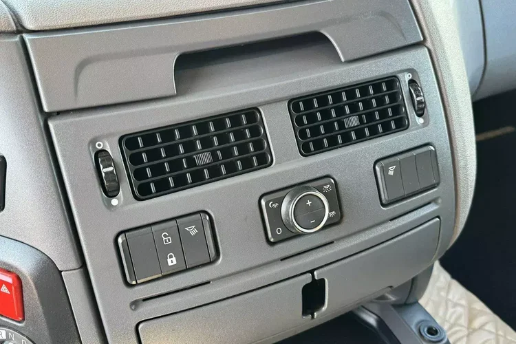 DAF XF480 SSC 2018r E6 Standard Pełny Serwis ASO Super Space Cab zdjęcie 25