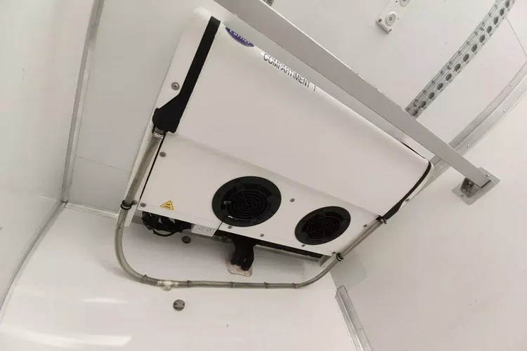 Iveco Daily 70C17 Mroźnia Ściana Grodziowa Multitemperatura zdjęcie 17