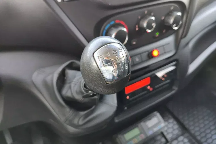 Iveco Daily 70C17 Mroźnia Ściana Grodziowa Multitemperatura zdjęcie 28