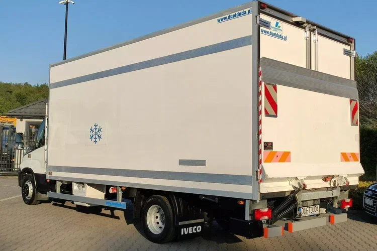 Iveco Daily 70C17 Mroźnia Ściana Grodziowa Multitemperatura zdjęcie 8