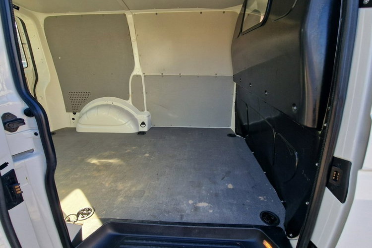 Volkswagen Transporter (Nr 107) Transporter T6 2.0 TDI, KLIMA rejestracja 2017 zdjęcie 12