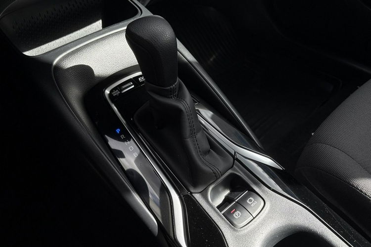 Toyota Corolla 1.8 Hybrid ACTIVE, salon Polska, gwarancja zdjęcie 20