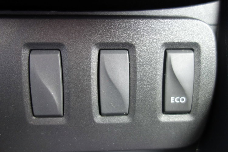 Duster Dacia Duster 2014 1.2 benzyna 125km przebieg 115tyś nawi klima zdjęcie 19