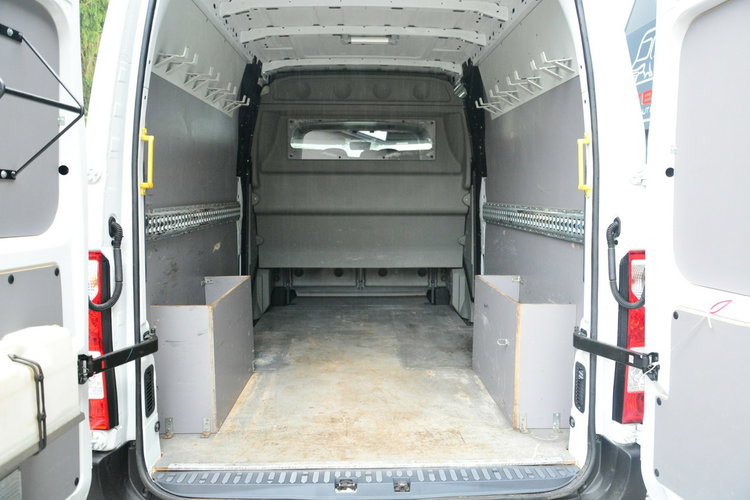Renault Master średniak 7 osobowy brygadówka lift doka bagażnik zdjęcie 5
