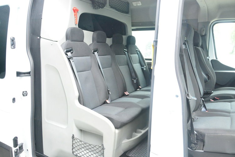 Renault Master średniak 7 osobowy brygadówka lift doka bagażnik zdjęcie 6