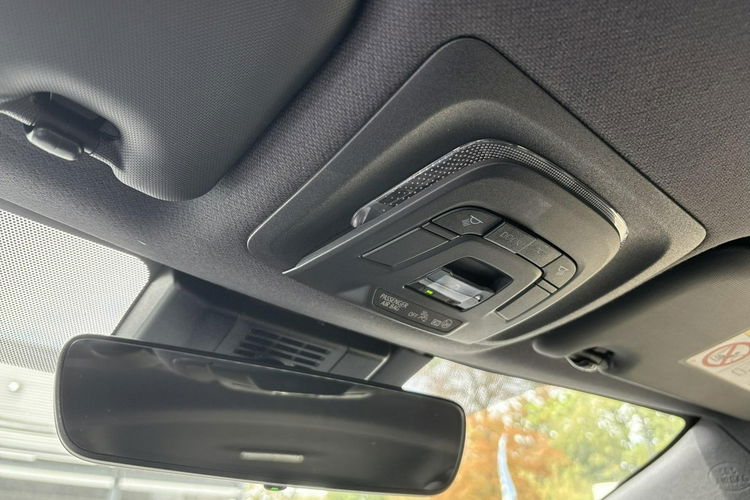 Toyota Corolla 1.8 Hybrid COMFORT TECH, salon Polska, gwarancja, FV23% zdjęcie 23