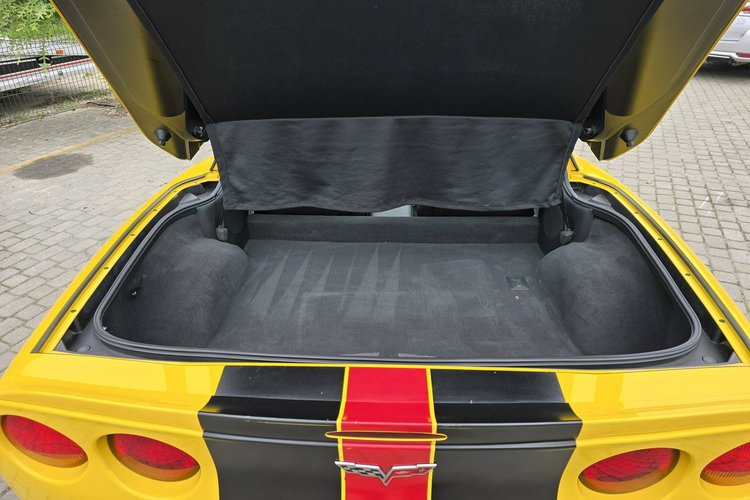 Chevrolet Corvette C6 Z06 – 7.0 V8 LS7 – 513 KM – Kolekcjonerska Ikona zdjęcie 14