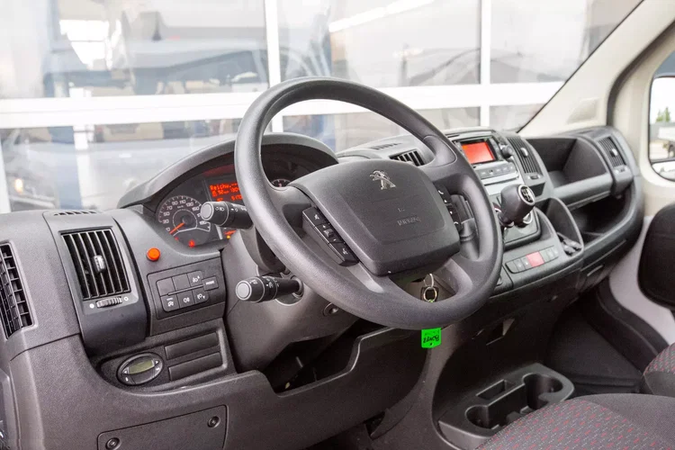 Peugeot Boxer 165KM KONTENER 8ep + WINDA dHollandia 750kg zdjęcie 10