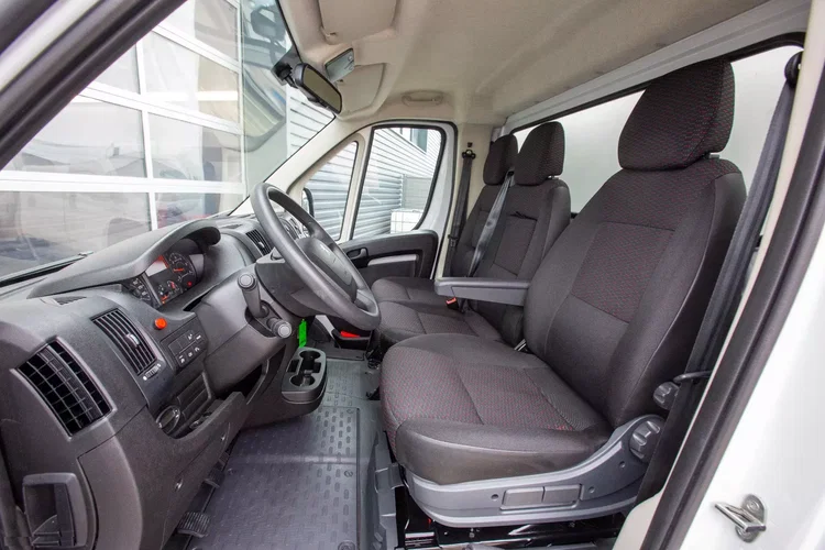 Peugeot Boxer 165KM KONTENER 8ep + WINDA dHollandia 750kg zdjęcie 11